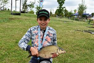 Er zijn nog plekken voor de jeugdvisdag op 22 juni in Doesburg!